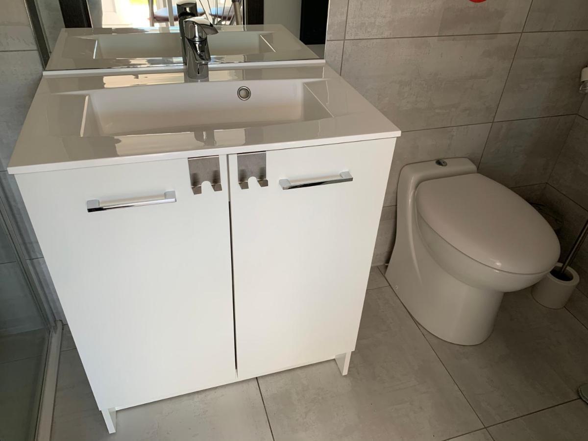 Studio A La Campagne & Jacuzzi Montcornet  エクステリア 写真