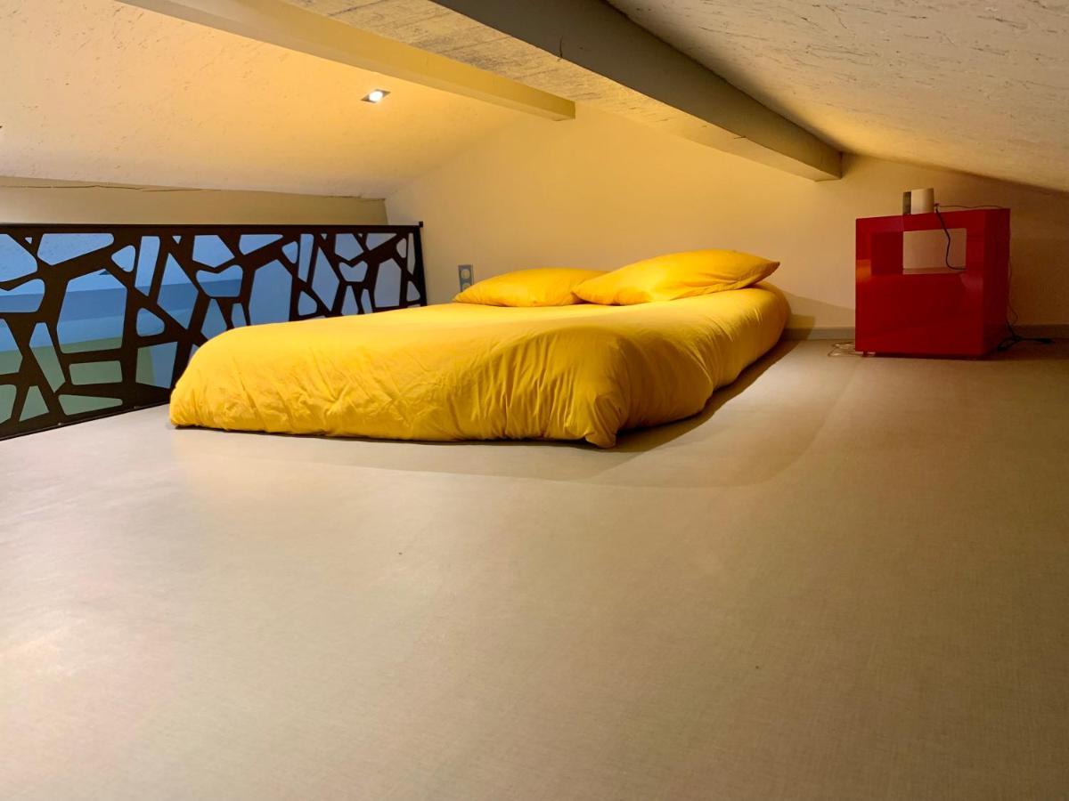 Studio A La Campagne & Jacuzzi Montcornet  エクステリア 写真